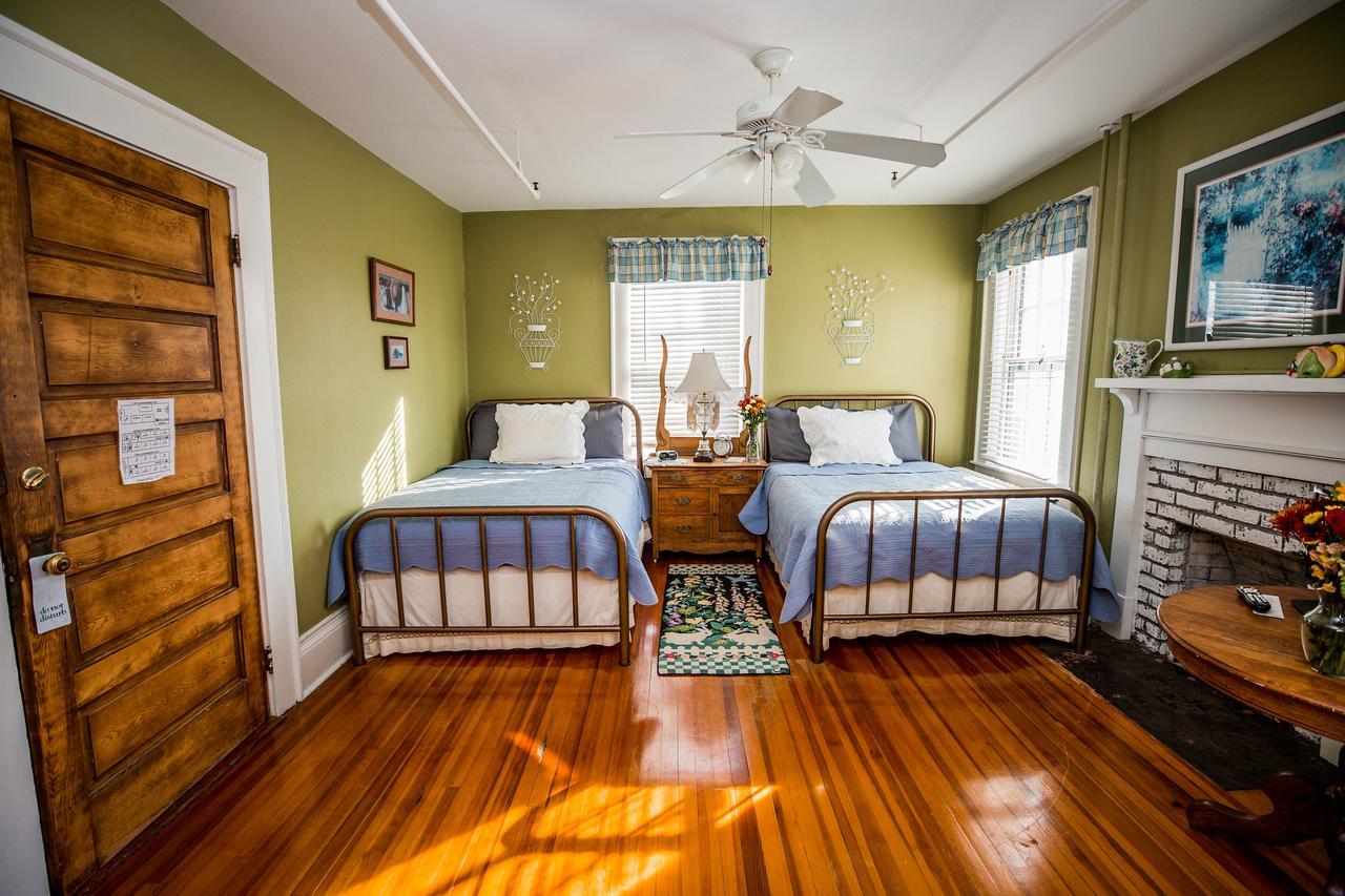 The Henderson Bed & Breakfast Hendersonville Exterior foto